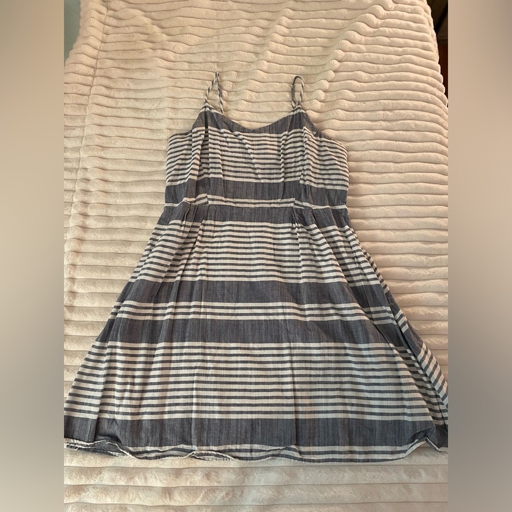 Striped Old Navy dress, size XL, gently worn selling as it no longer fits me.